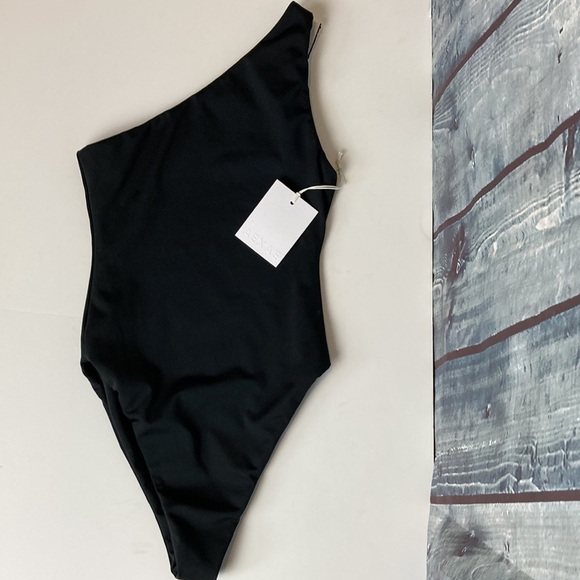 Aexae NWT One Shoulder One-Piece Bathing Suit Minimalist Classic Cheeky Vacation - Picture 7 of 16